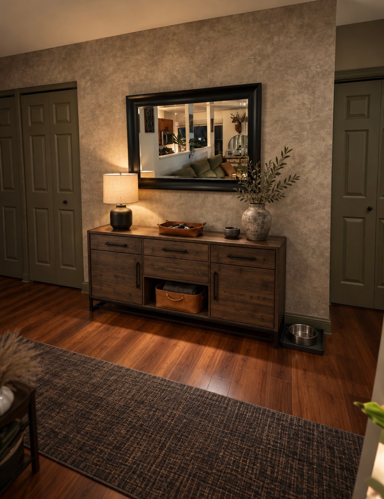 Detail 1 — The Furnished Residence